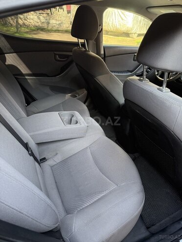 Hyundai Elantra 2016, 132,432 km - 1.8 l - Bakı