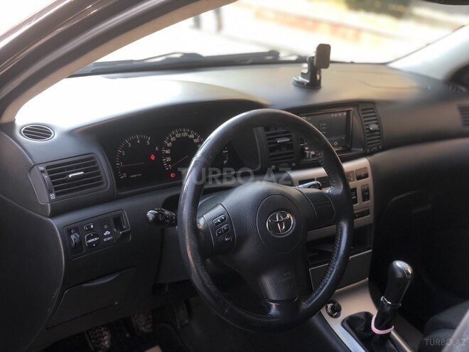 Toyota Corolla 2005, 323,000 km - 1.4 l - Bakı