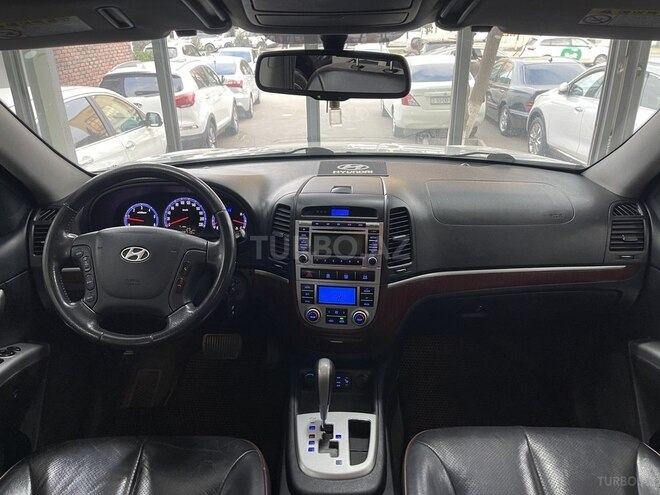 Hyundai Santa Fe-10