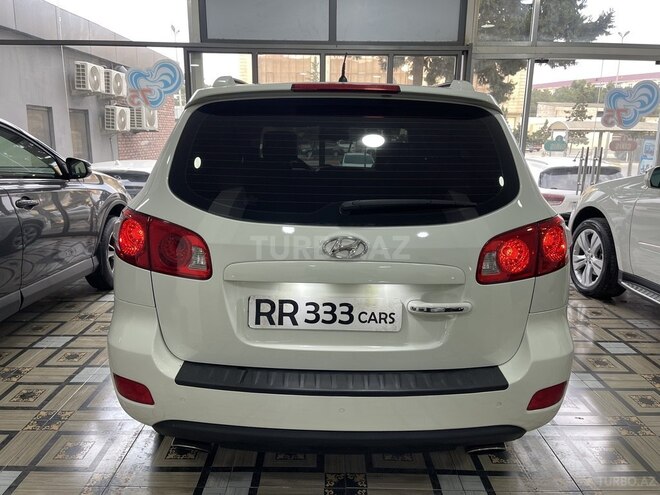 Hyundai Santa Fe-5