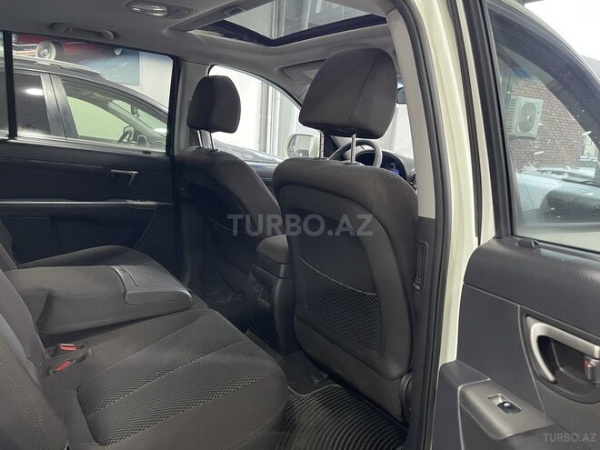 Hyundai Santa Fe-9