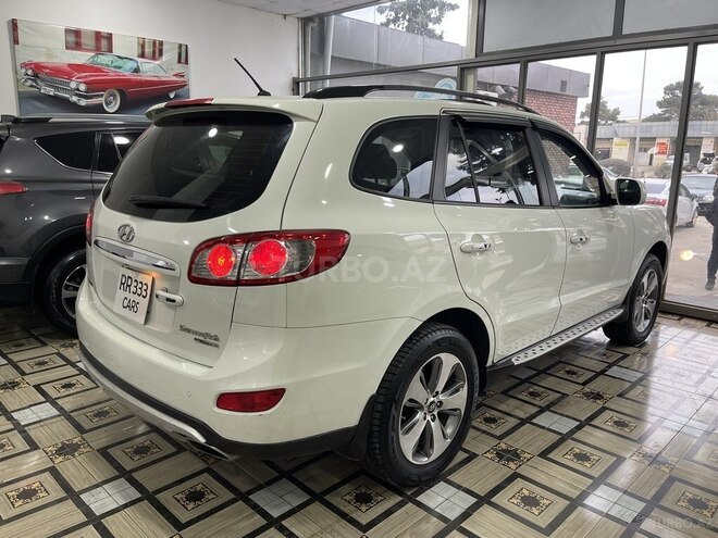 Hyundai Santa Fe-5