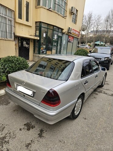 Mercedes C 220 d 1999, 380,064 km - 2.2 l - Bakı