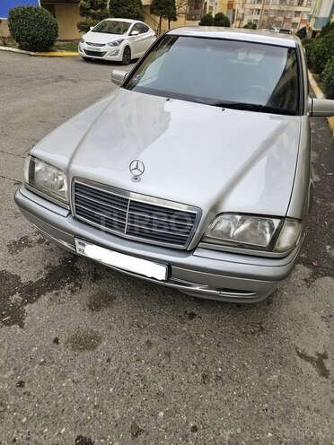 Mercedes C 220 d 1999, 380,064 km - 2.2 l - Bakı