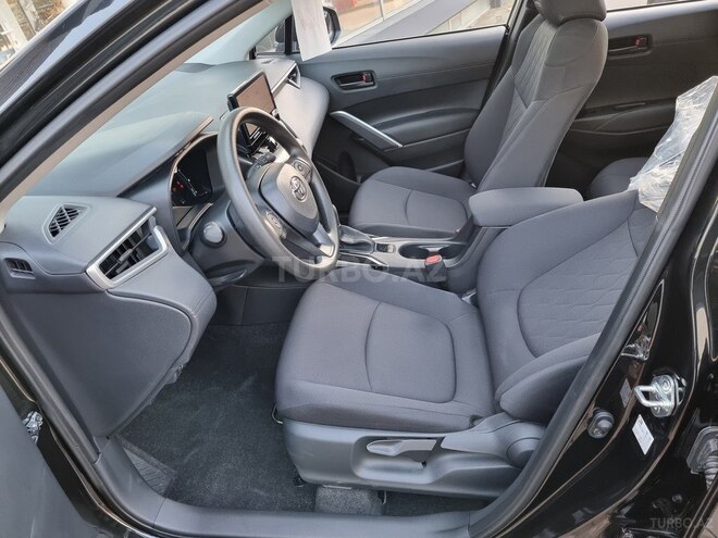 Toyota Corolla Cross-18