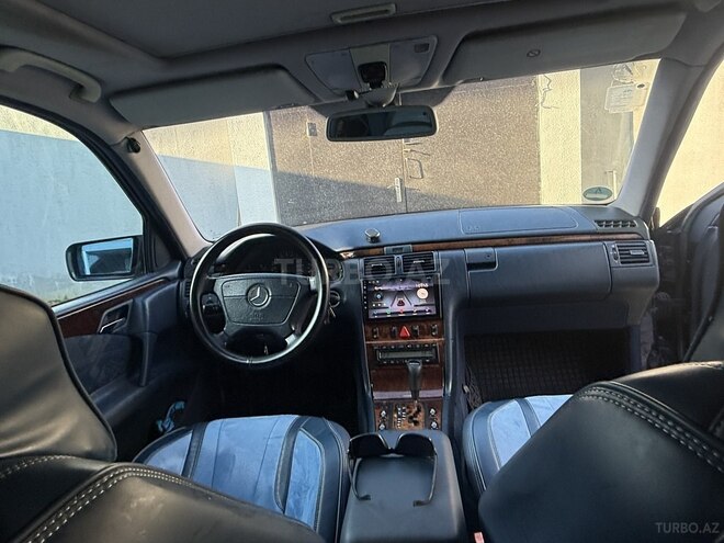 Mercedes E 240 1999, 449,000 km - 2.4 l - Bakı