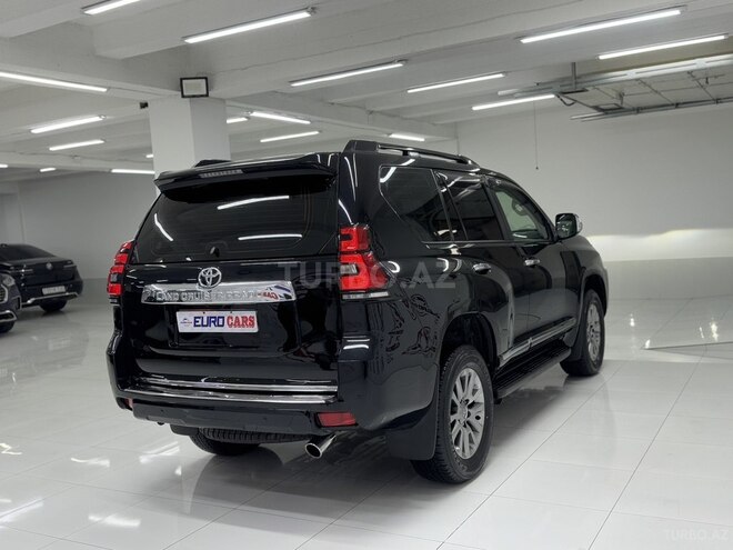 Toyota Land Cruiser Prado-22