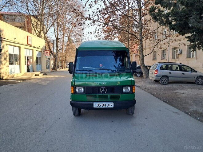 Mercedes 208 D 1994, 523,000 km - 2.5 л - Qazax