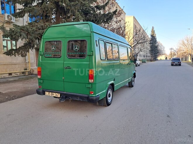 Mercedes 208 D 1994, 523,000 km - 2.5 л - Qazax