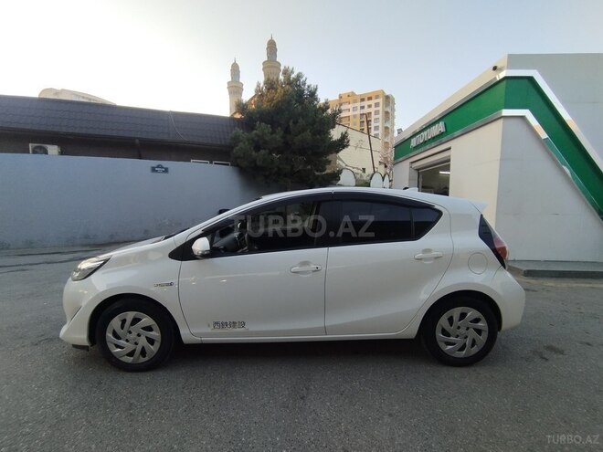 Toyota Aqua 2018, 75,000 km - 1.5 l - Bakı