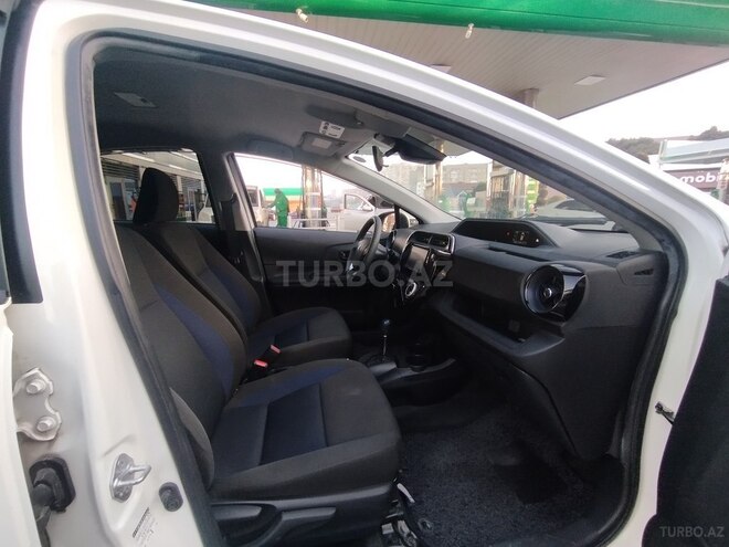 Toyota Aqua 2018, 75,000 km - 1.5 l - Bakı