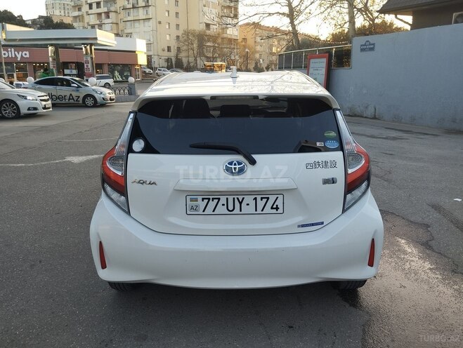 Toyota Aqua 2018, 75,000 km - 1.5 l - Bakı