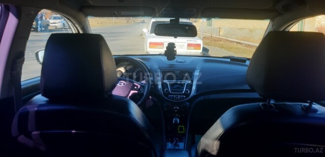 Hyundai Accent 2015, 178,000 km - 1.6 л - Bakı