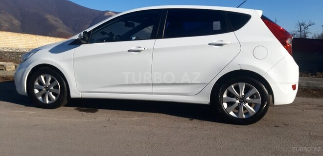 Hyundai Accent 2015, 178,000 km - 1.6 л - Bakı