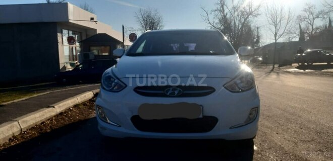 Hyundai Accent 2015, 178,000 km - 1.6 л - Bakı