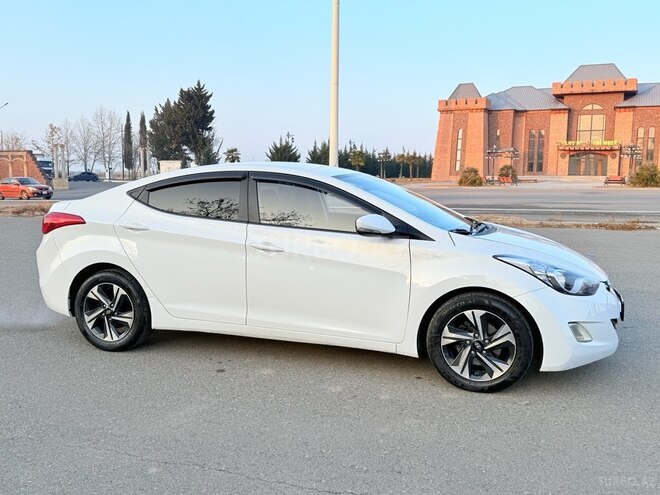 Hyundai Elantra 2011, 130,000 km - 1.6 l - Tovuz