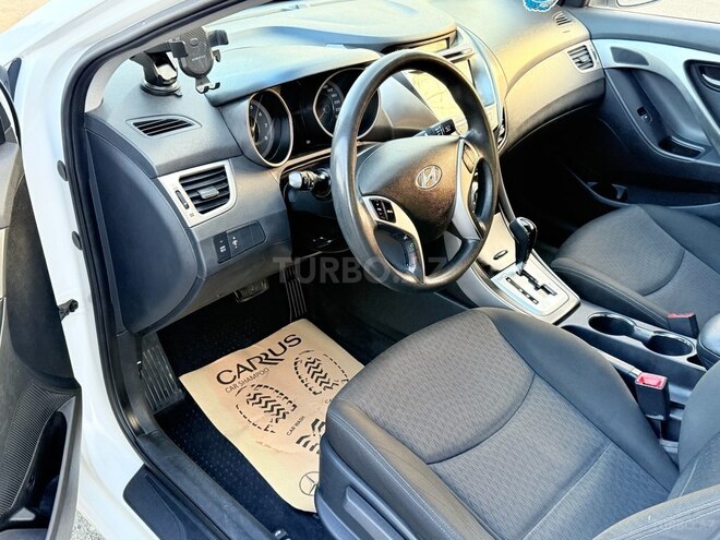 Hyundai Elantra 2011, 130,000 km - 1.6 l - Tovuz