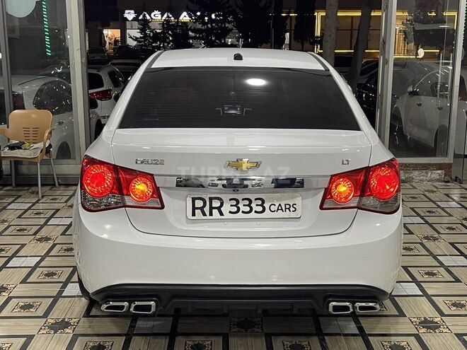 Chevrolet Cruze-10