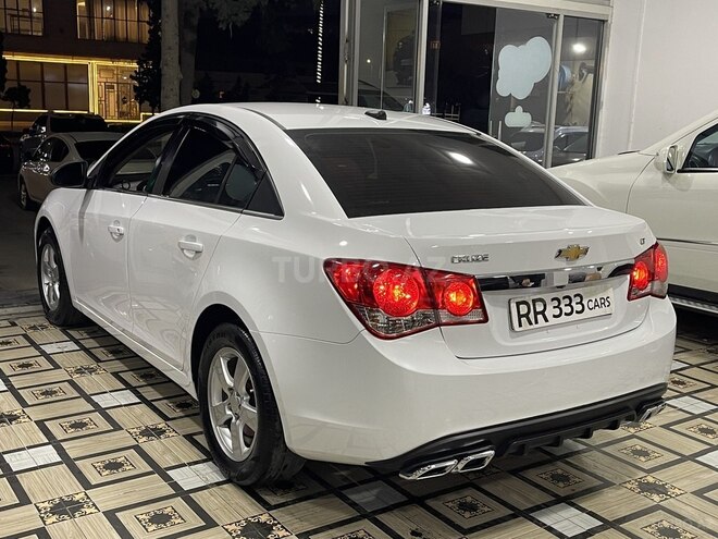 Chevrolet Cruze-5