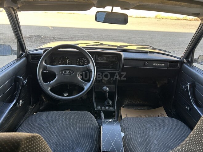 LADA (VAZ) 2107 2007, 98,000 km - 1.6 l - Salyan