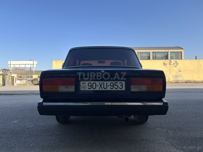LADA (VAZ) 2107 2007, 98,000 km - 1.6 l - Salyan