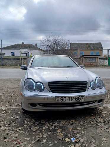 Mercedes C 240 2002, 66,440 km - 2.6 l - Quba