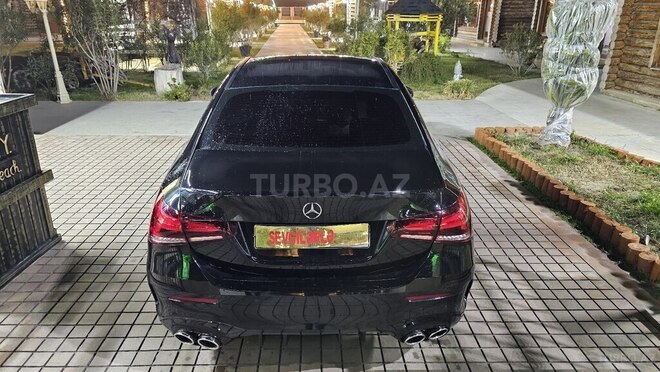Mercedes  2019, 64,272 km - 2.0 l - Bakı