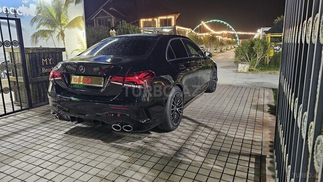 Mercedes  2019, 64,272 km - 2.0 l - Bakı