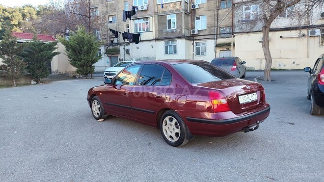 Hyundai Elantra 2001, 267,210 km - 2.0 l - Bakı