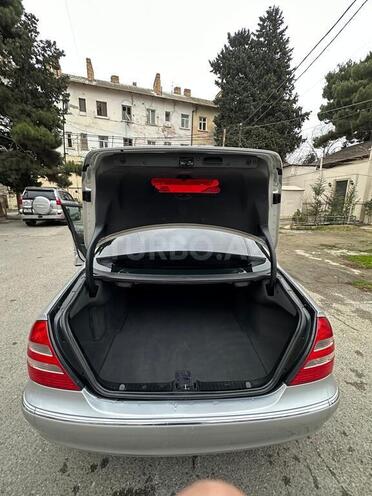 Mercedes E 240 2004, 303,561 km - 2.4 l - Bakı