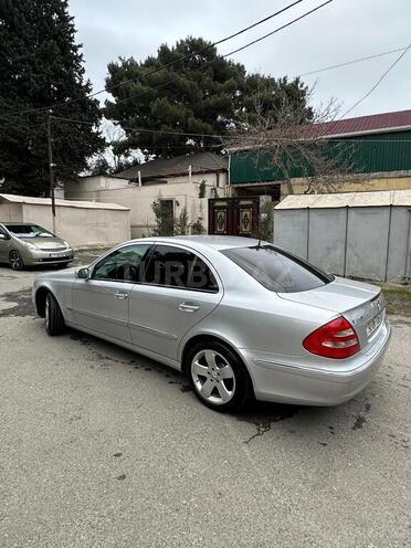 Mercedes E 240 2004, 303,561 km - 2.4 l - Bakı