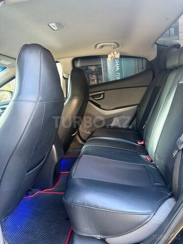 Hyundai Elantra 2015, 124,000 km - 1.8 l - Bakı