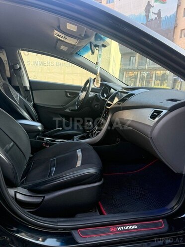 Hyundai Elantra 2015, 124,000 km - 1.8 l - Bakı