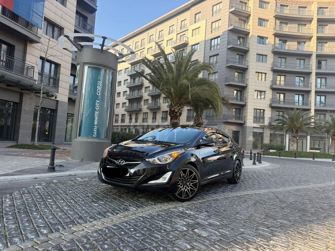 Hyundai Elantra 2015, 124,000 km - 1.8 l - Bakı