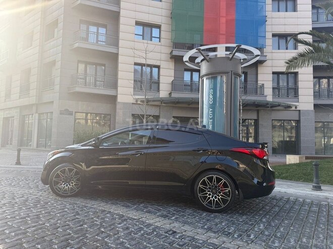 Hyundai Elantra 2015, 124,000 km - 1.8 l - Bakı