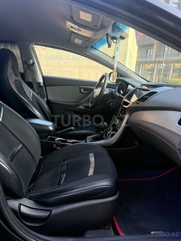 Hyundai Elantra 2015, 124,000 km - 1.8 l - Bakı