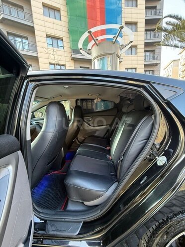 Hyundai Elantra 2015, 124,000 km - 1.8 l - Bakı
