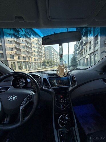 Hyundai Elantra 2015, 124,000 km - 1.8 l - Bakı