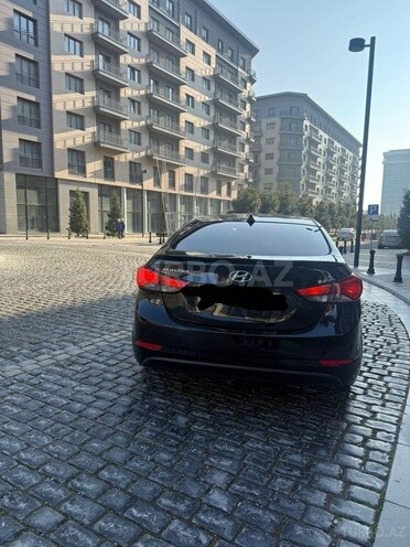 Hyundai Elantra 2015, 124,000 km - 1.8 l - Bakı