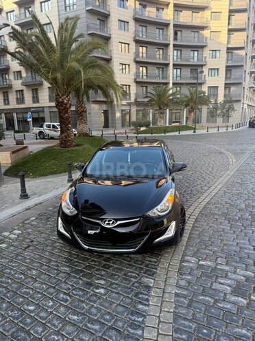 Hyundai Elantra 2015, 124,000 km - 1.8 l - Bakı