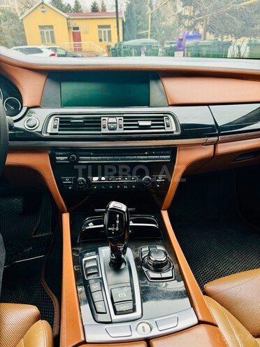 BMW 750 2011, 315,000 km - 4.4 l - Bakı