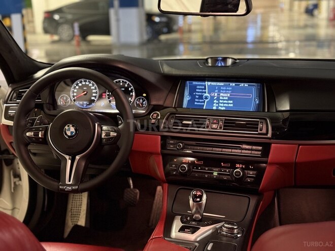 BMW M5 2013, 99,500 km - 4.4 л - Bakı