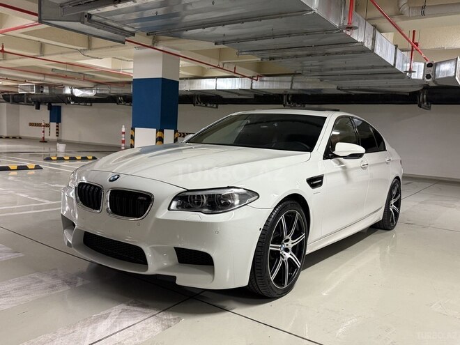 BMW M5 2013, 99,500 km - 4.4 л - Bakı