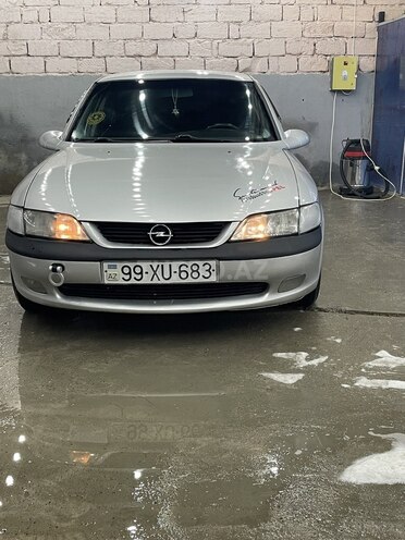 Opel Vectra 1997, 160,000 km - 2.0 l - Bakı