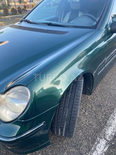 Mercedes C 320 2001, 291,061 km - 3.2 l - Bakı