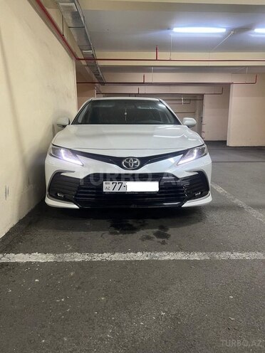 Toyota Camry-1