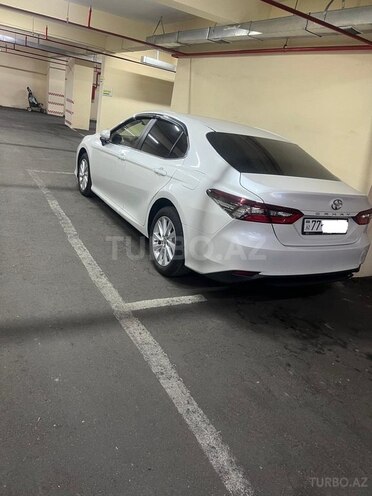 Toyota Camry-6