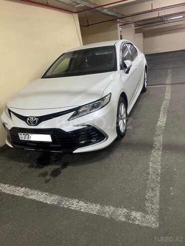 Toyota Camry-9