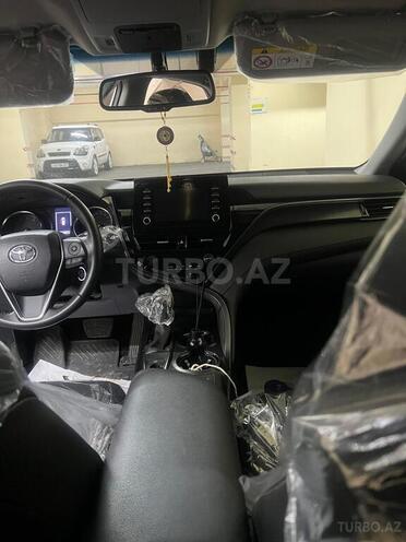 Toyota Camry-11