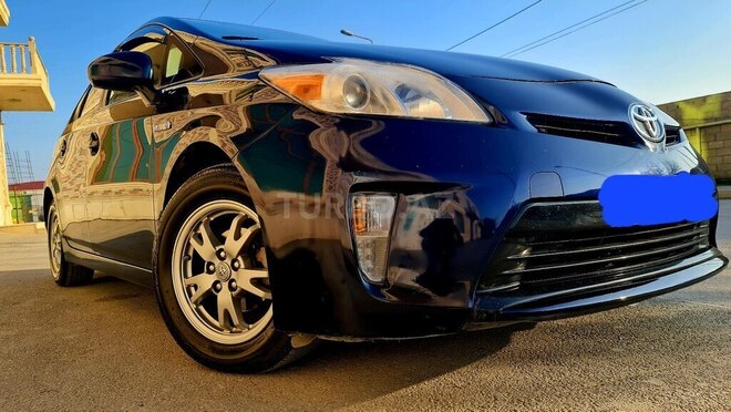 Toyota Prius-3